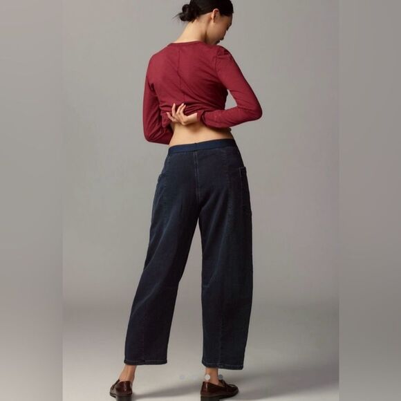 Pilcro Mid-Rise Pull-On Tapered Denim Knit Jeans Dark Wash Wide SZ S Petite - Picture 3 of 6